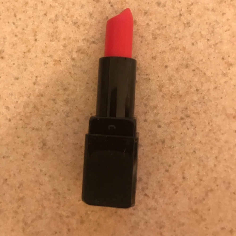 Illamasquad Lipstick
